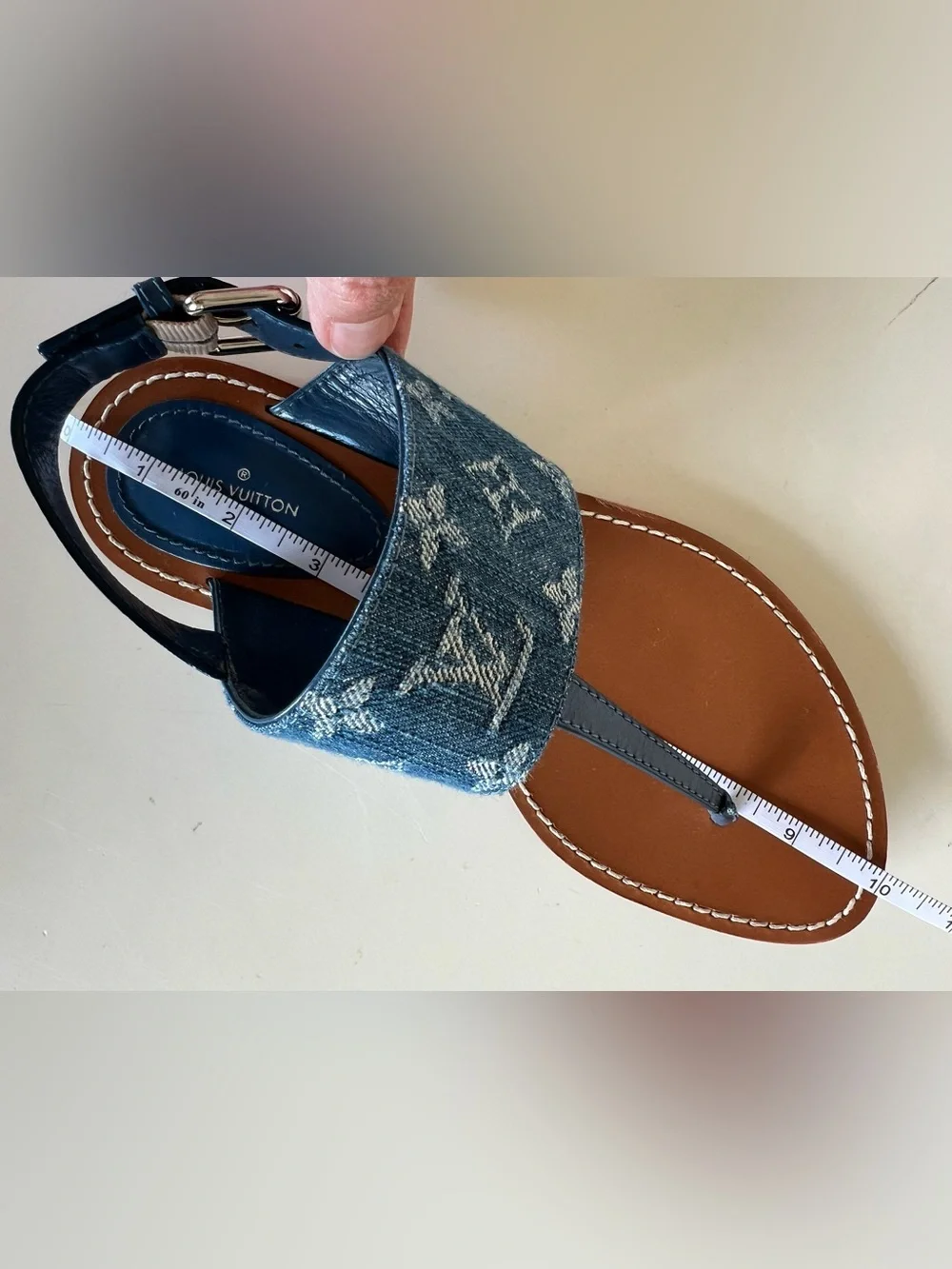 LOUIS VUITTON Starboard Flat Thong Sandal in Blue Monogram Denim ๐ Size 38 - Picture 16 of 16